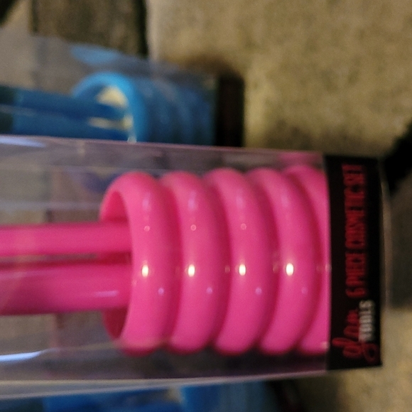 GLAM TOOLS 6 Piece Cosmetic set - Bundle 4 sets - Picture 14 of 16